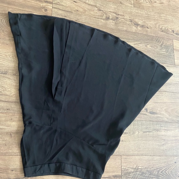 Black slip skirt - Picture 3 of 6